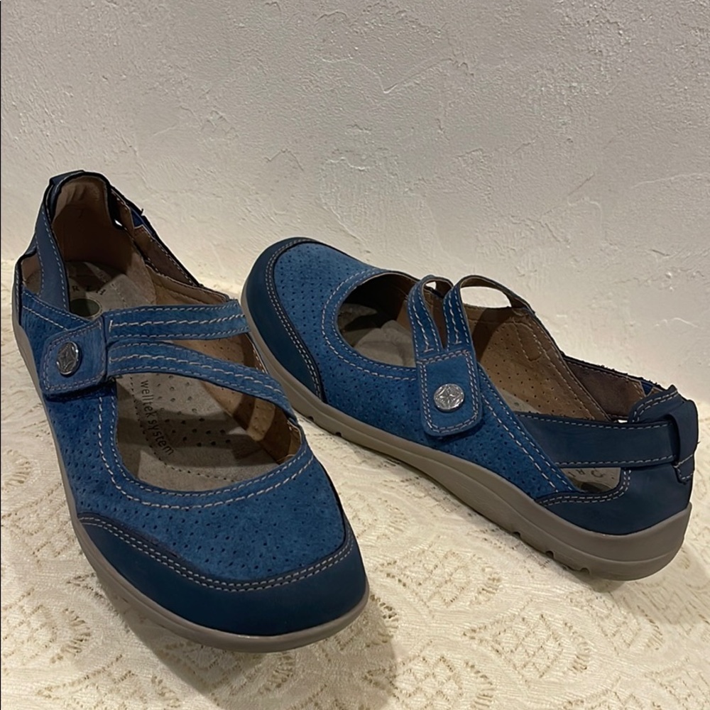 EARTH ORIGINS shoes Sz. 9 M.